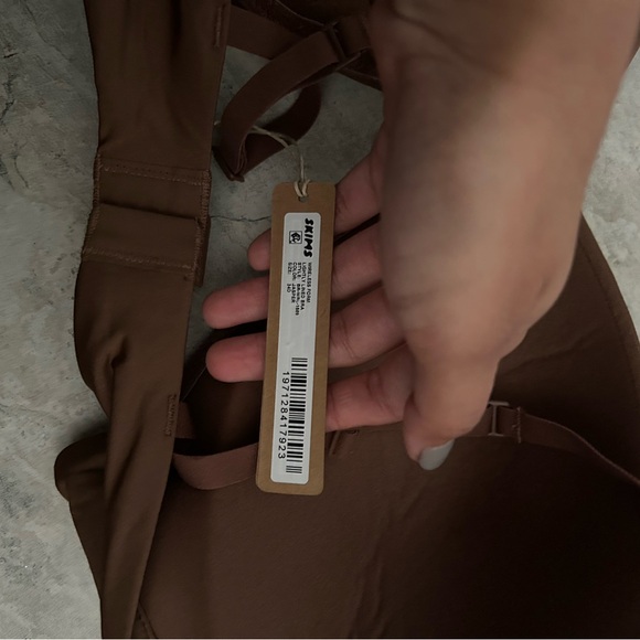 SKIMS Brown Bra - Picture 3 of 4